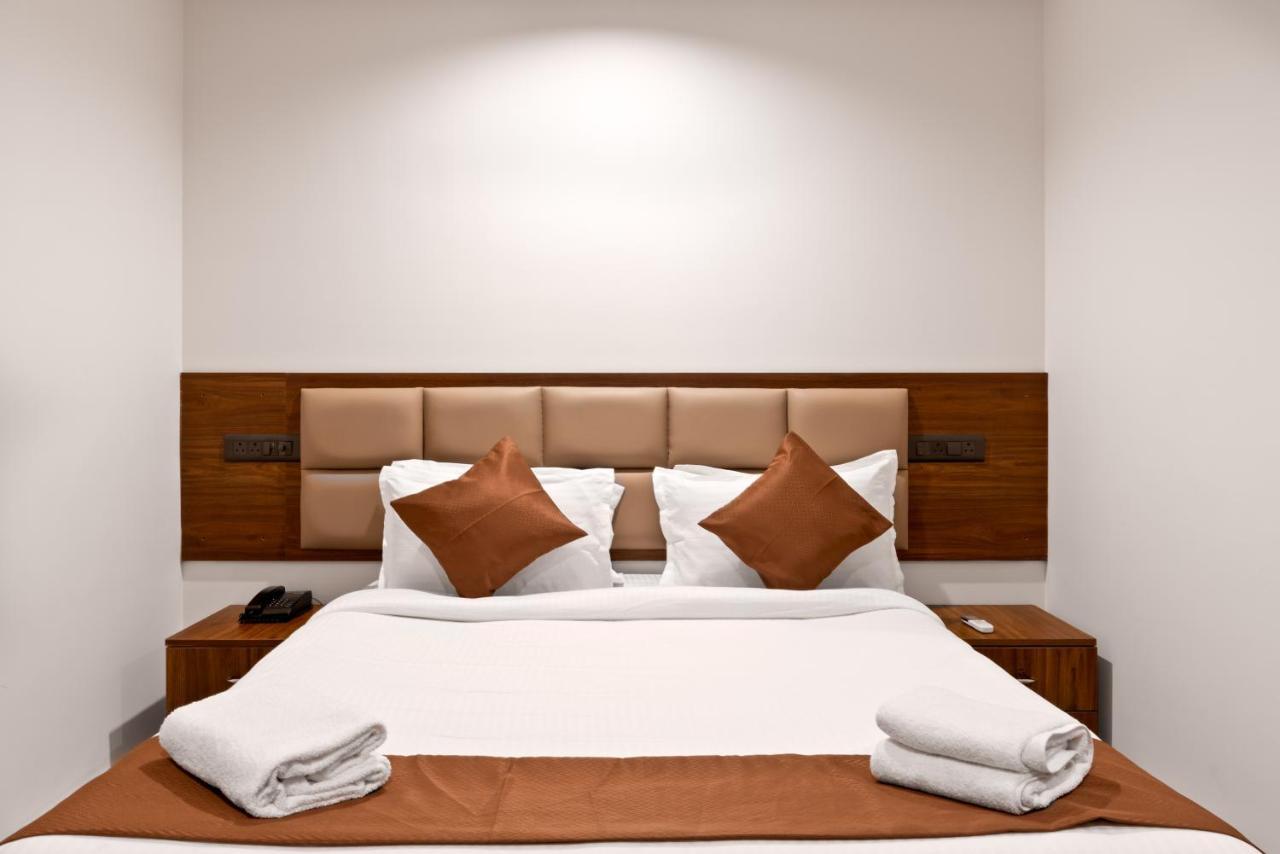The Elite Hotel Hajdarabad Zewnętrze zdjęcie